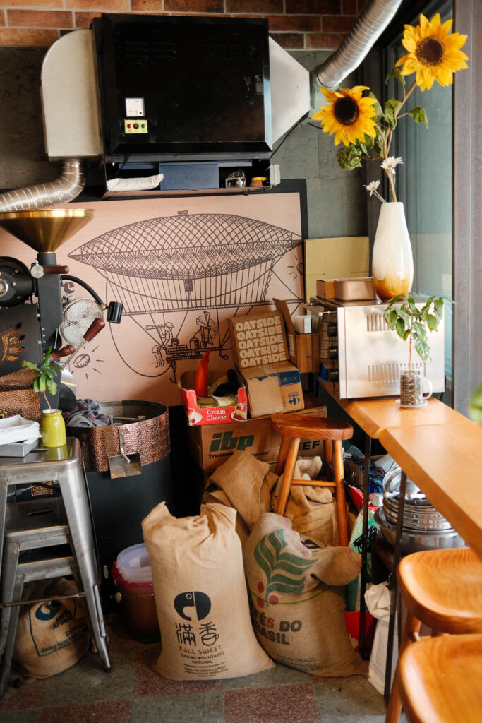 Taipei Cafe Hopping - A mini guide to exploring cool vibes cafes in Taipei 2023 Coffee Club