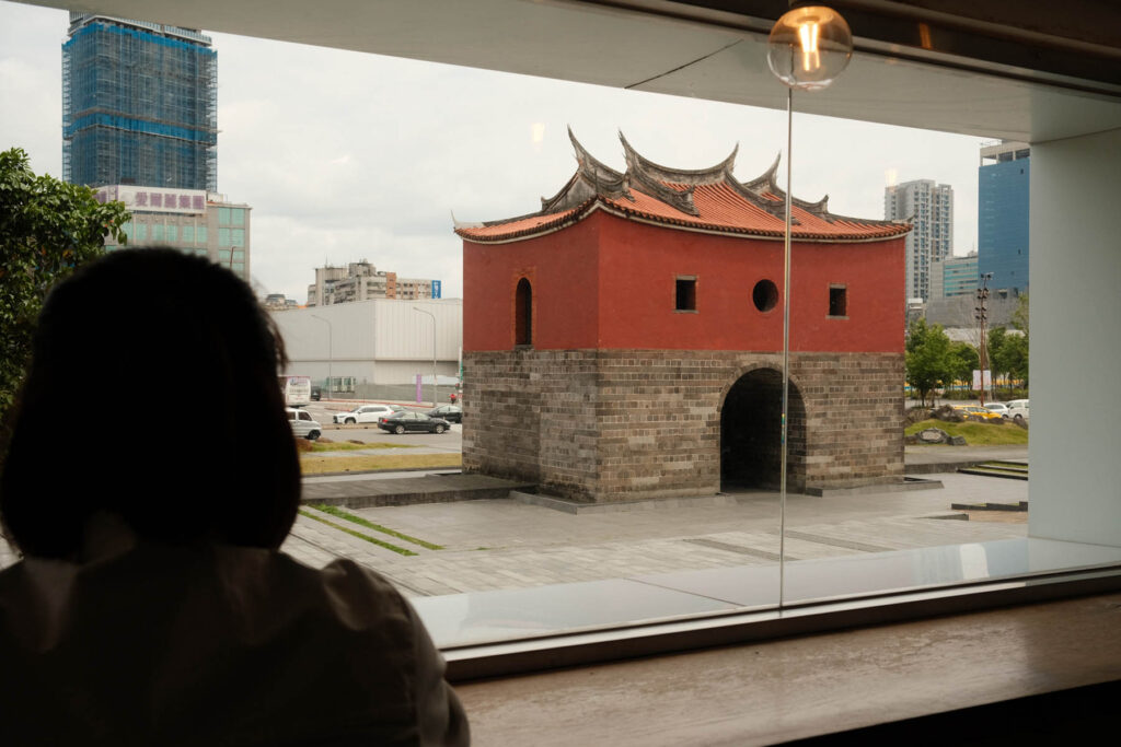 Taipei Cafe Hopping - A mini guide to exploring cool vibes cafes in Taipei 2023 Mountain Kids Coffee Roaster