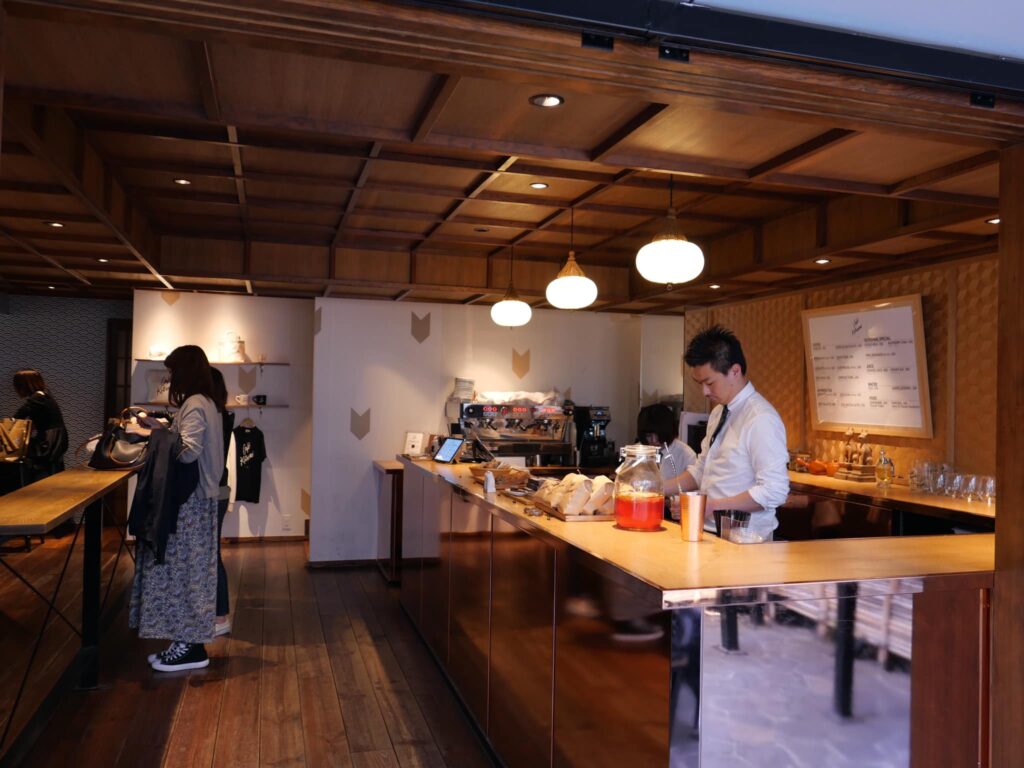 Cafe Kitsune1
