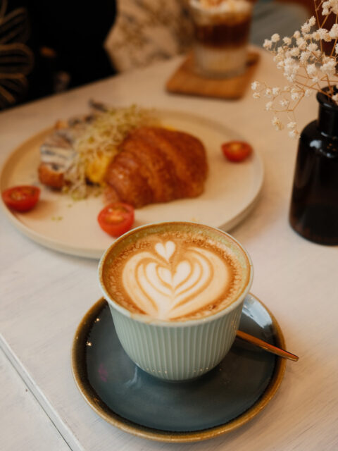 Meeya Cafe